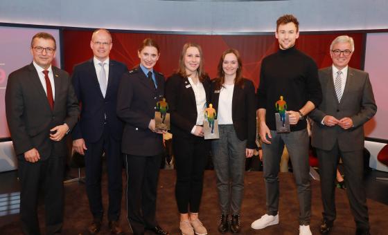 Gruppenfoto Sieger*Innen Landessportlerwahl 2019